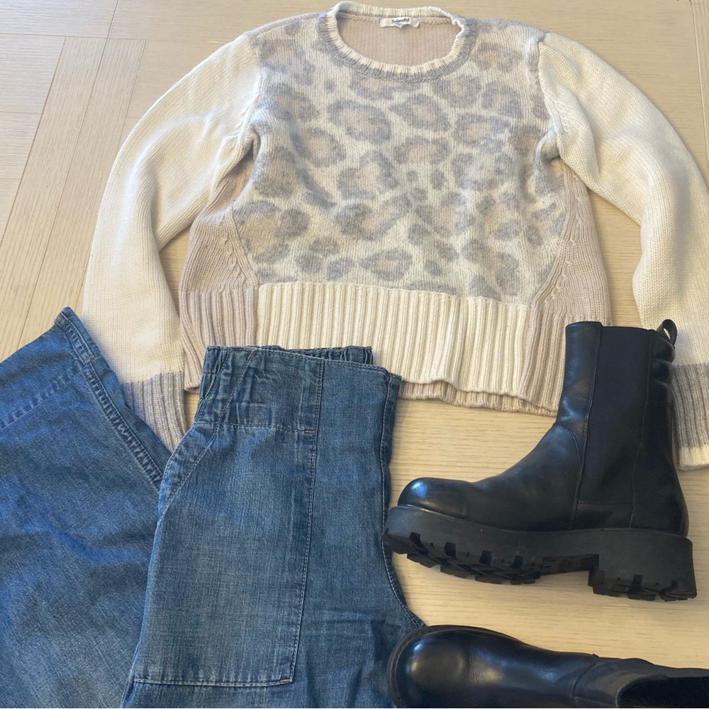 Splendid Phoenix leopard Sweater size Small